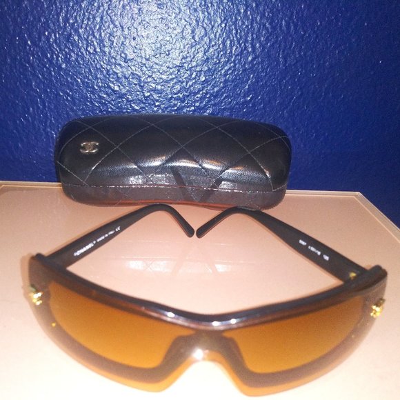 Sunglasses - Picture 1 of 6